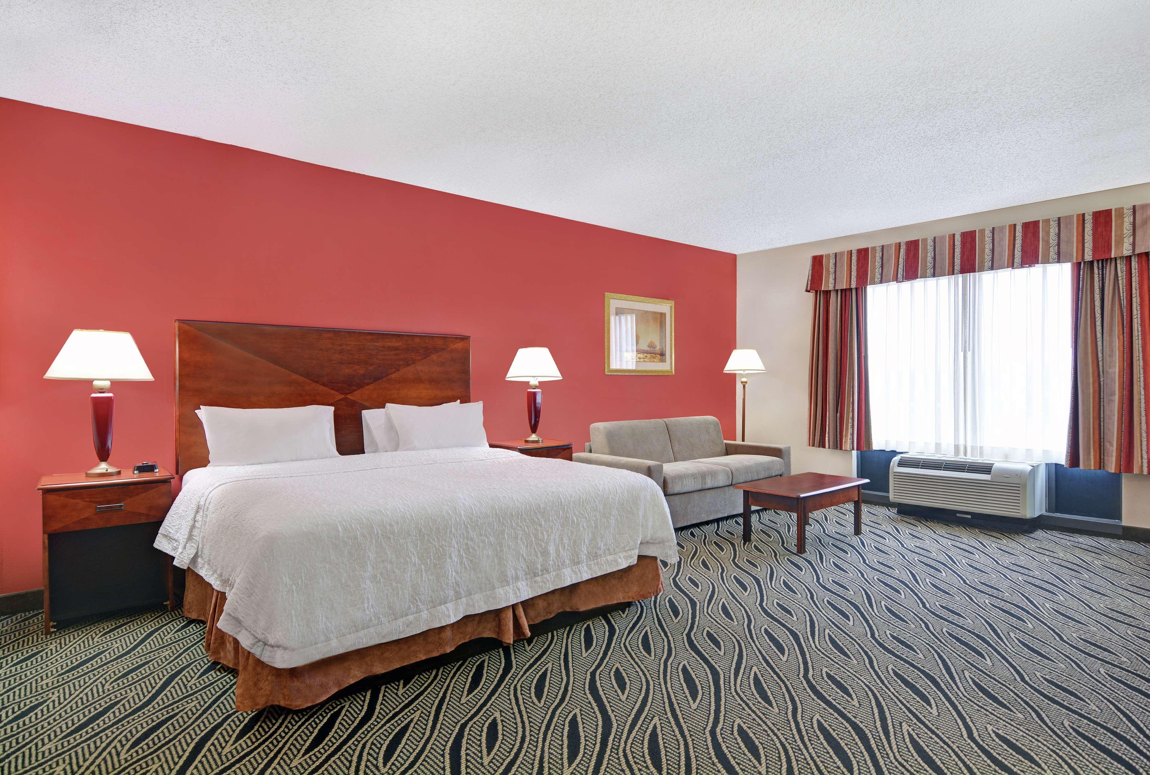 Hampton Inn Fayetteville Buitenkant foto