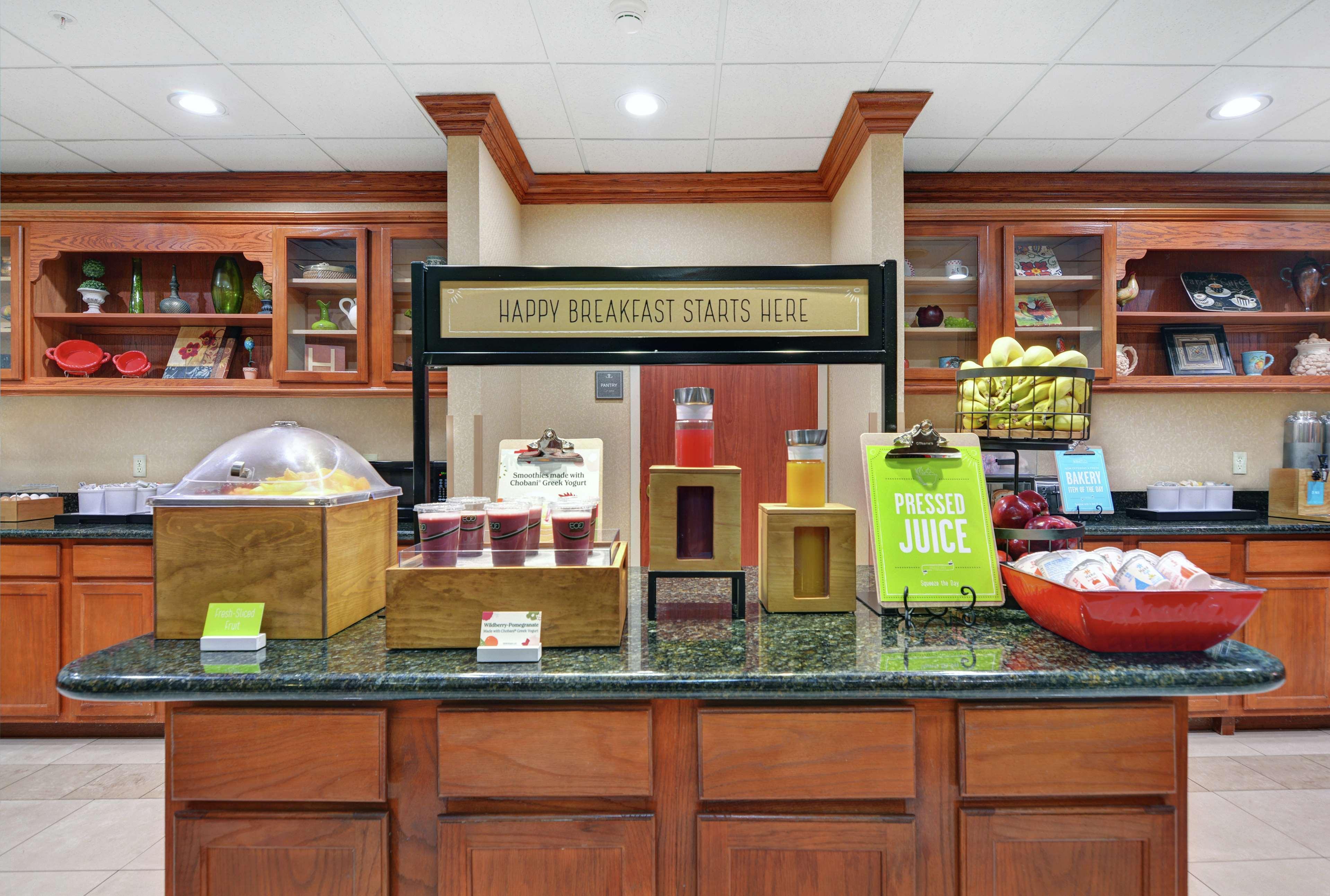 Hampton Inn Fayetteville Buitenkant foto
