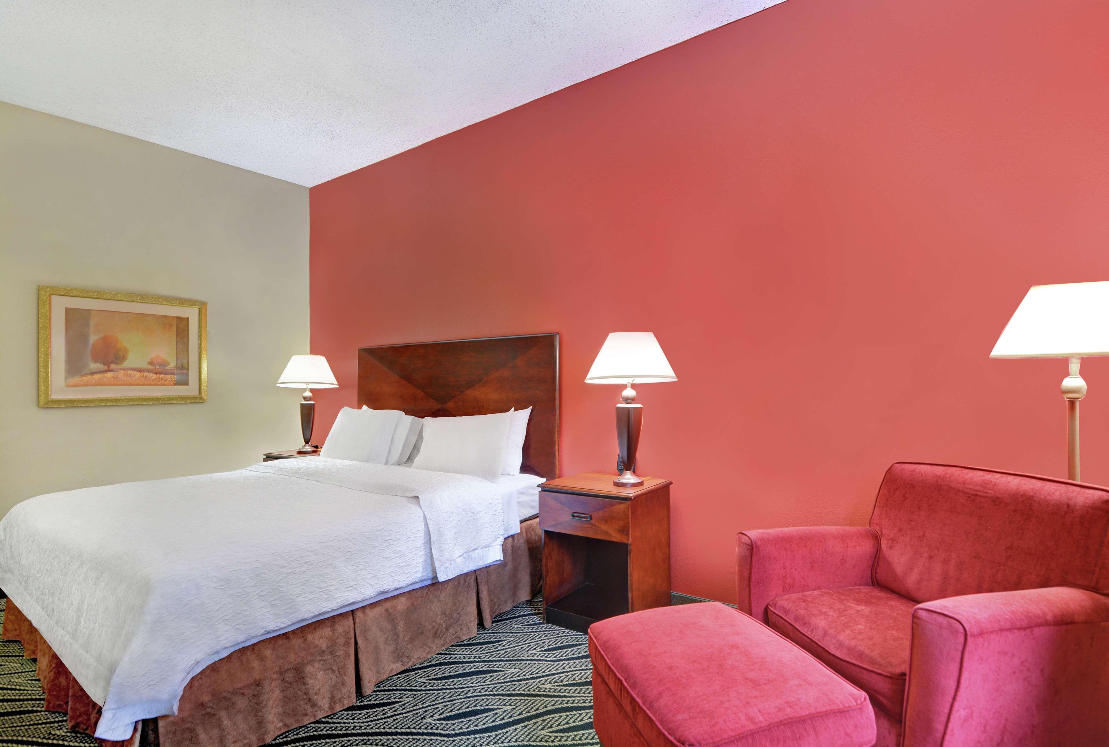 Hampton Inn Fayetteville Buitenkant foto