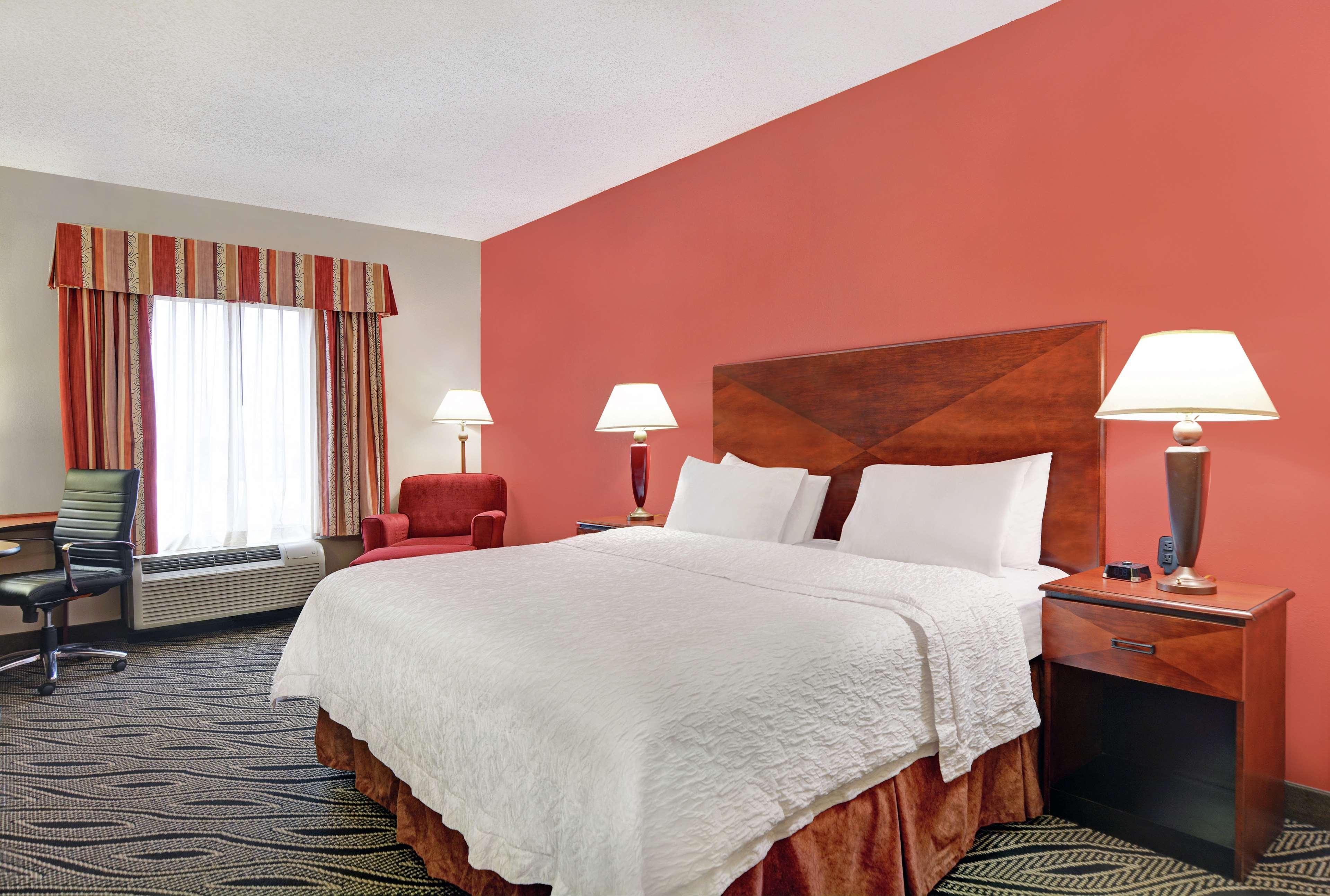 Hampton Inn Fayetteville Buitenkant foto