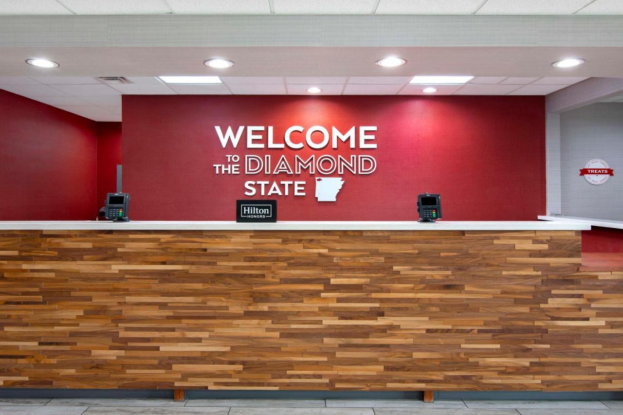 Hampton Inn Fayetteville Buitenkant foto